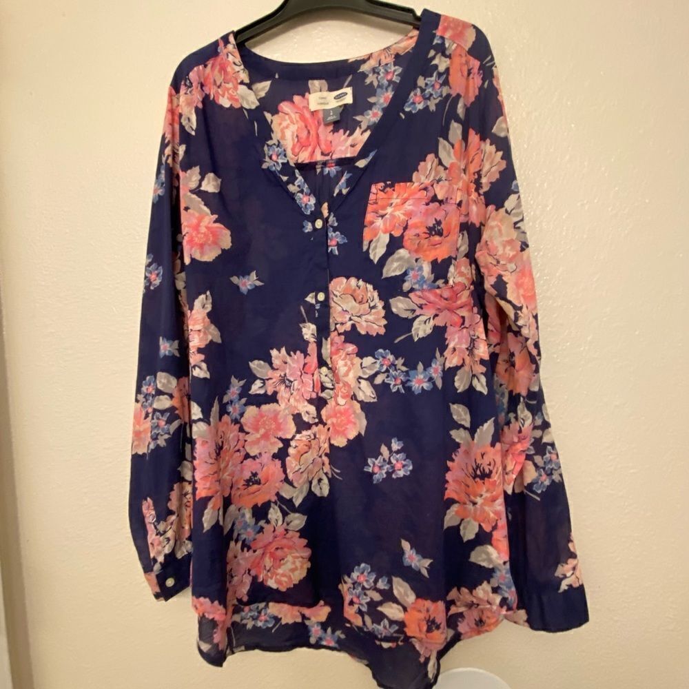 Old Navy quarter Button Navy Floral Lightweight semi sheer Blouse tunic top - L